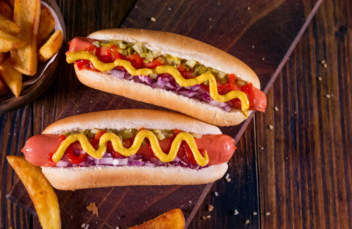 Târgul de Crăciun cu cei mai scumpi hotdogi. O familie a rămas fără bani după ce a comandat