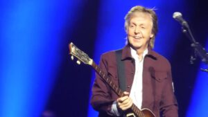 Paul McCartney spune că „yoga cu ochii” îl ajută să evite o mare povară