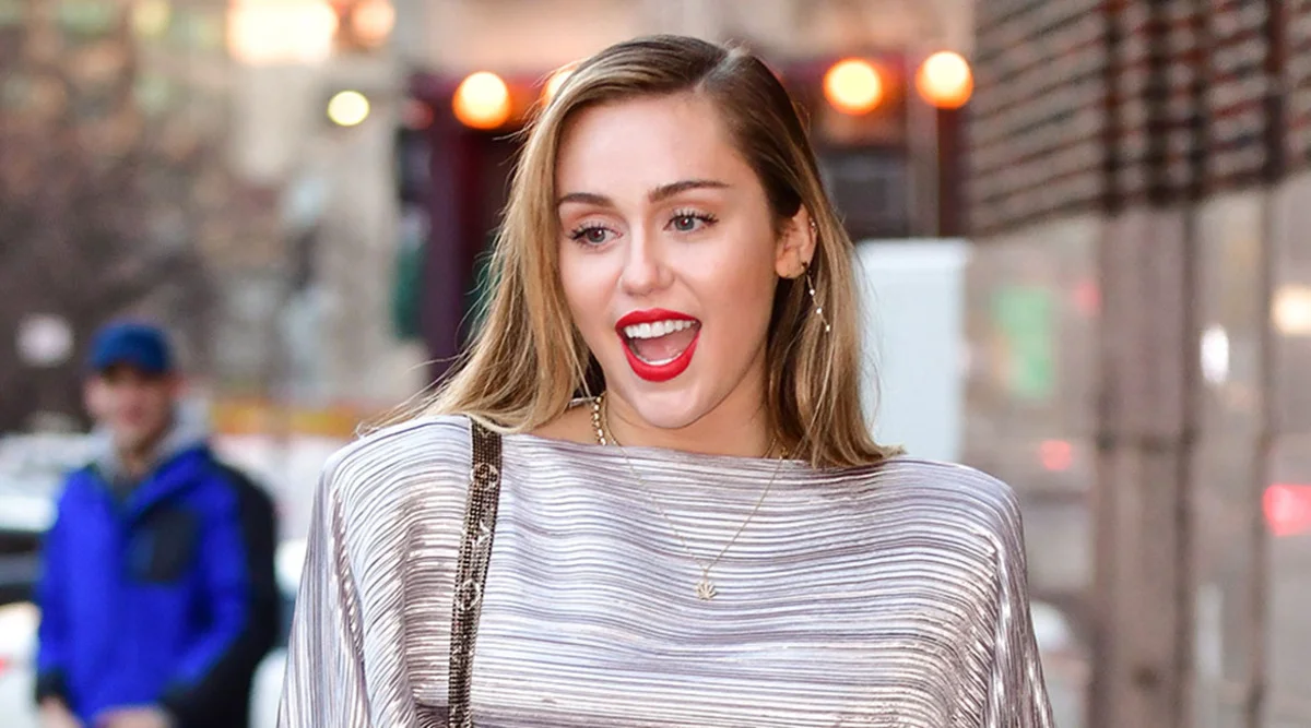 Miley Cyrus devine cea mai tânără legendă Disney. Artista, premiată pentru seria Hannah Montana