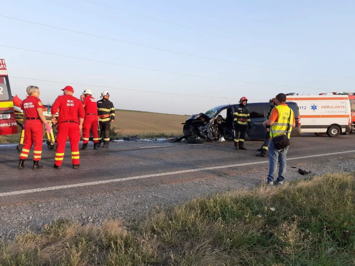 Accident mortal de microbuz pe DN2. Planul Roșu de intervenție, activat