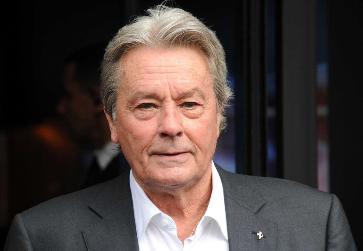 Alain Delon, un ultim omagiu în intimitate, după o viață sub luminile rampei