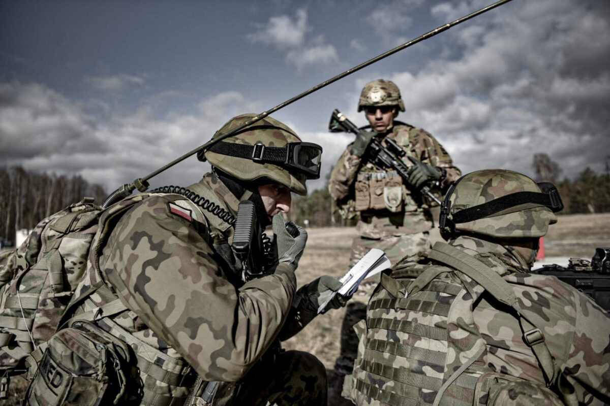 Revenirea la stagiul militar în Europa? Nu este atât de uşor