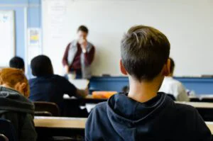 Analfabetismul numeric, o problemă reală în România. Raport îngrijorător