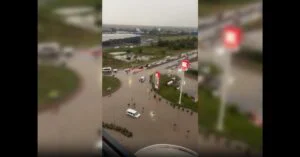 Ciclon în Marea Neagră. Meteorologii explică fenomenul de pe litoral