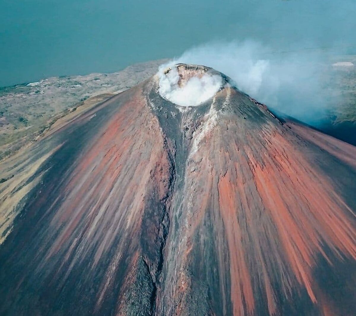 Vulcanul Momotombo este în fază eruptivă. Acesta ar putea erupe după o pauză de 8 ani