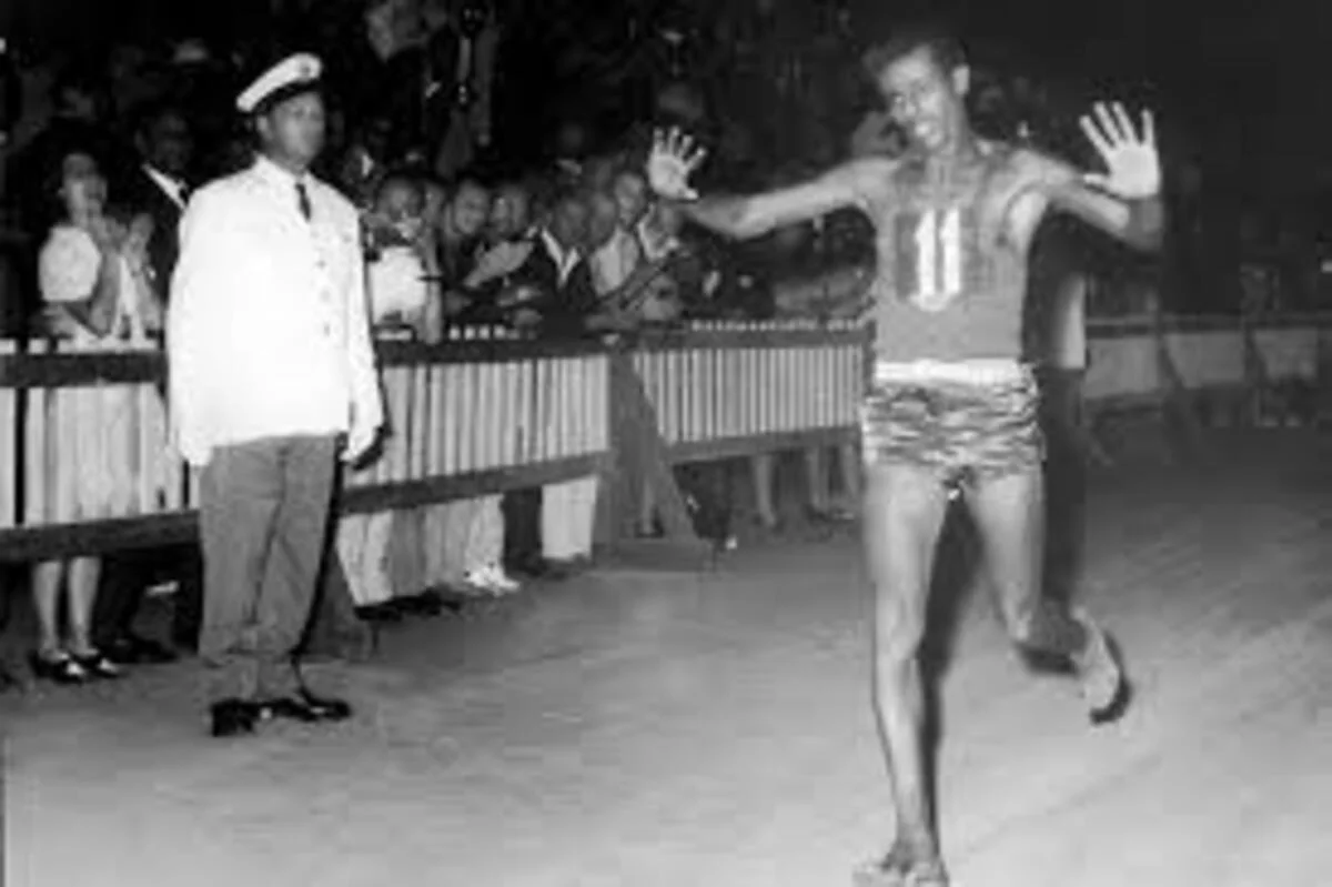 Maratonistul Abebe Bikila. Sursă foto- wikipedia