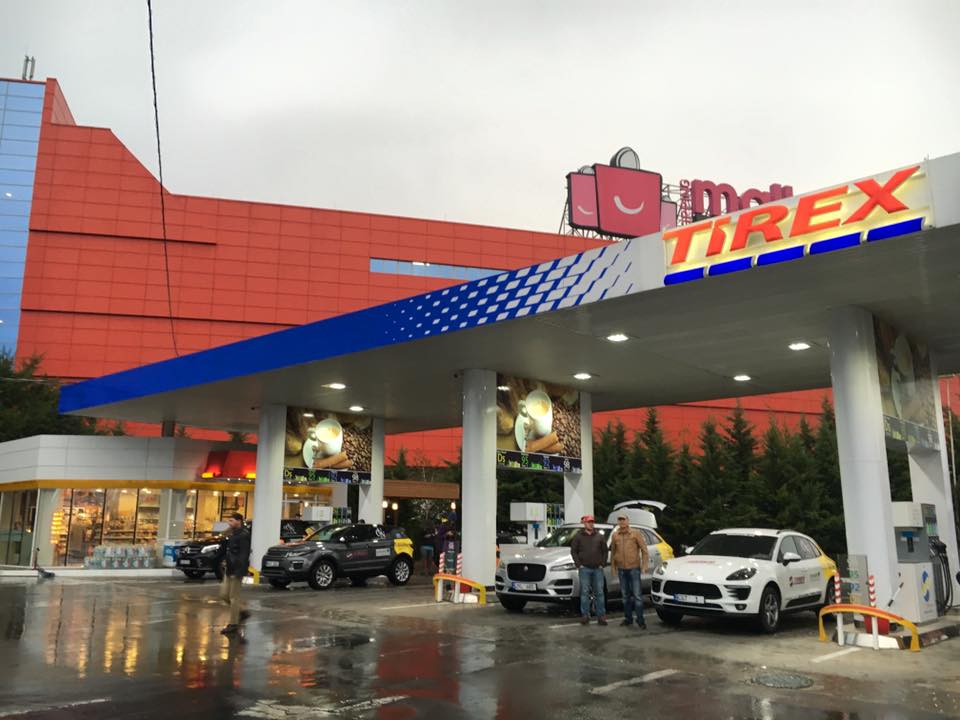 Compania „Tirex Petrol”, dată pe mâna creditorilor. Statul vrea să știe cui vor fi vândute activele