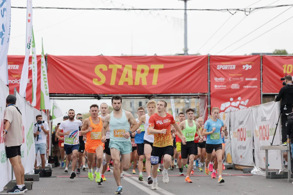 „Chișinău Marathon 2024” a adunat mii de amatori ai sportului în centrul capitalei. Surpriza evenimentului