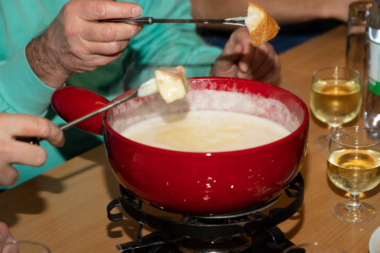 Brânză fondue. 