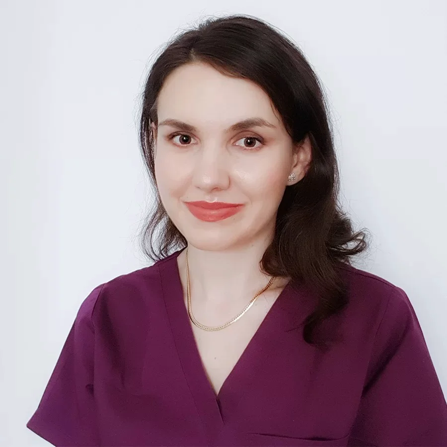 Dr. Iuliana Iacob (Bușilă), medic specialist dermatovenerologie