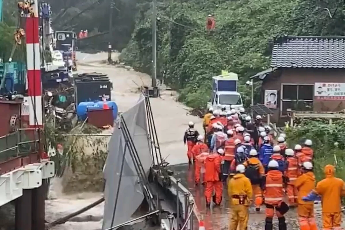 Japonia, lovită de inundații. Numărul de morți, în creștere