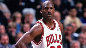 Michael Jordan și-a vândut casa după un deceniu de încercări. Cât a redus starul din preț