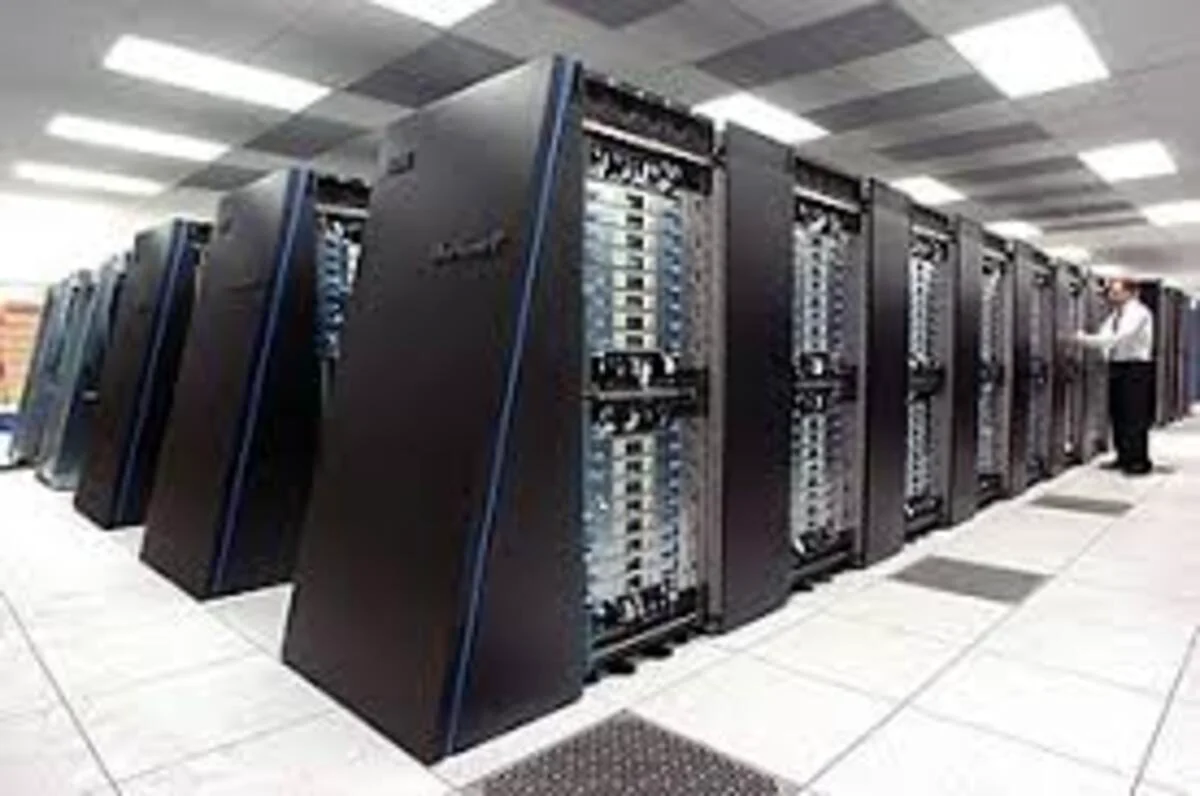 Japonia construiește primul supercomputer. Va fi de 1.000 de ori mai puternic