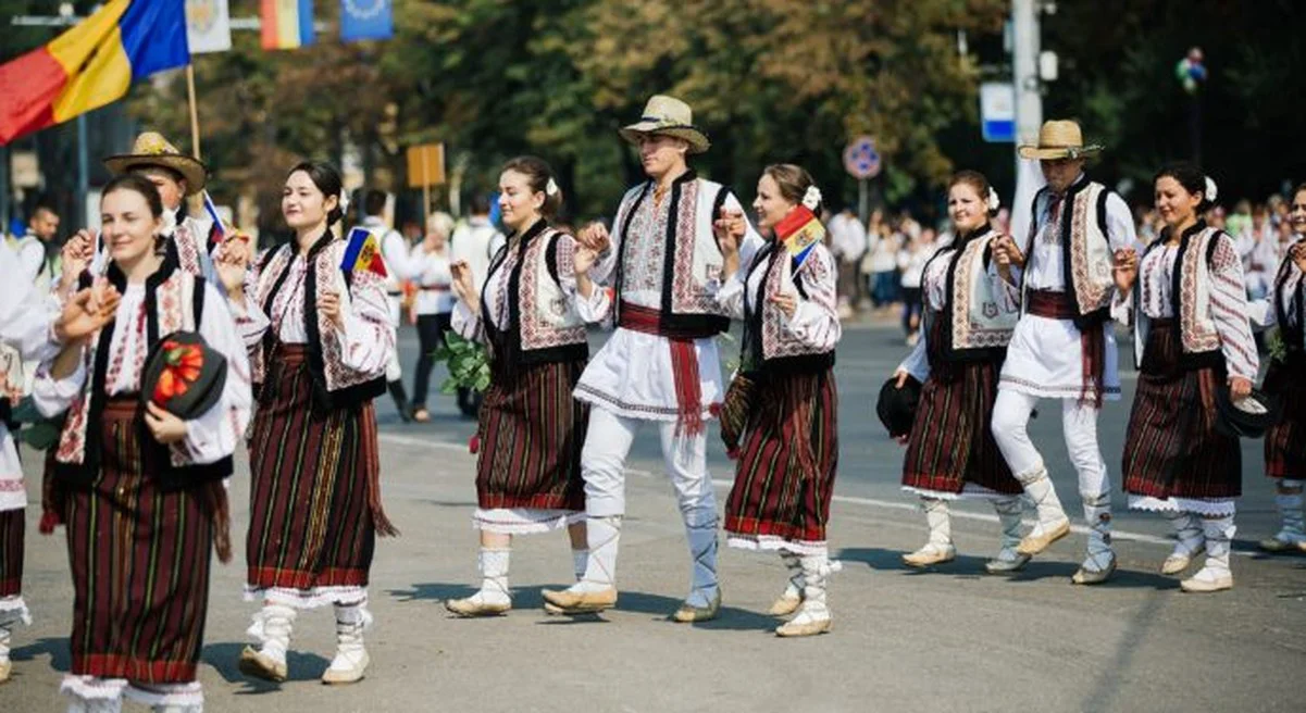 Sărbătoare la Bardar. Festivalul „Frunza Nucului” invită oaspeții să descopere tradițiile și folclorul național