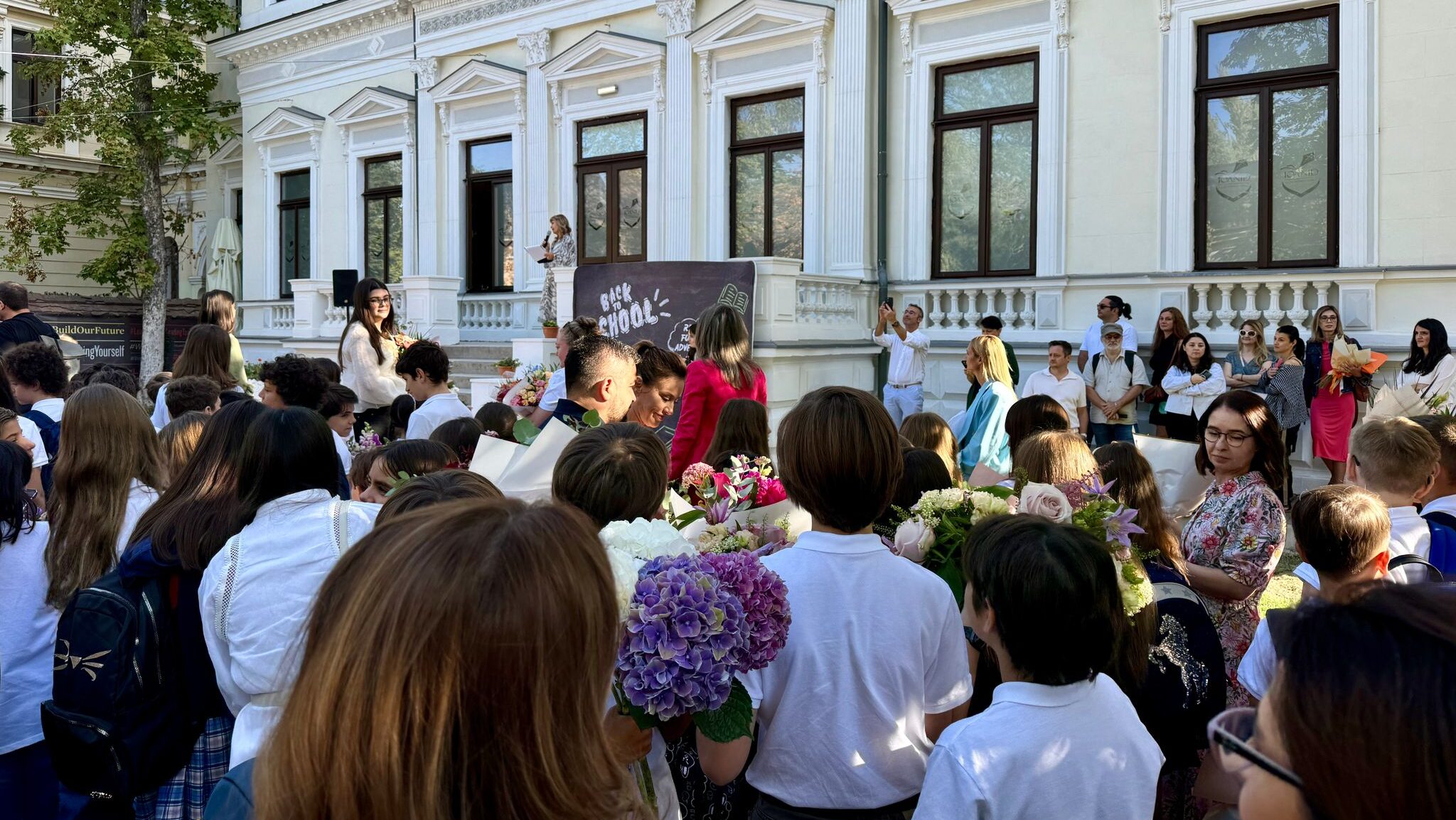 Soluție pentru reducerea supraaglomerării din școli. Ce propune Ministerul Educației