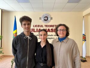 Doi liceeni din Chișinău au obținut locul I la o competiție globală de inteligență artificială