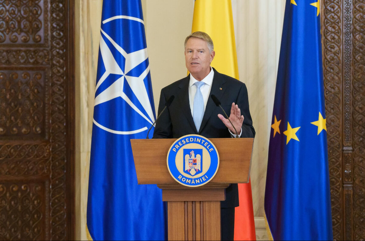 Klaus Iohannis, mesaj pentru asistenții medicali din România