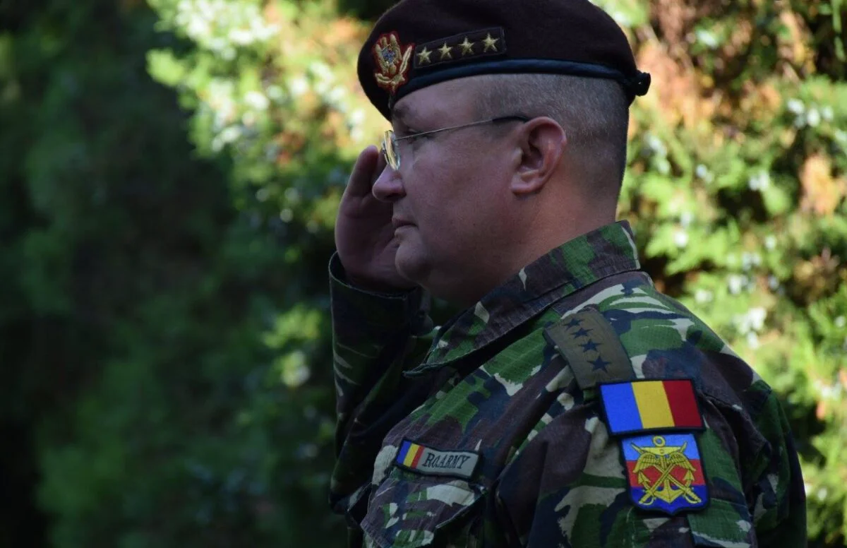 Tatăl lui Nicolae Ciucă nu l-a vrut militar, dar nu s-a opus