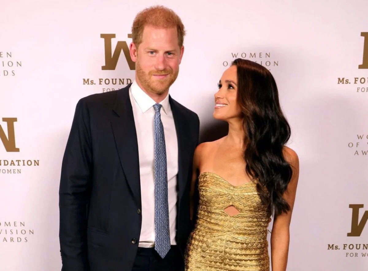 Harry și Meghan, pe lista neagră la Buckingham. Cuplul, tăiat de pe lista invitaților