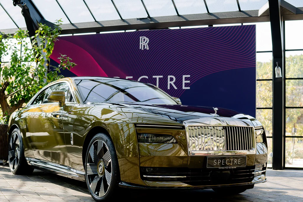 Spectre, primul Rolls-Royce complet electric, în premieră în România. Sursa Foto: arhivă personală.