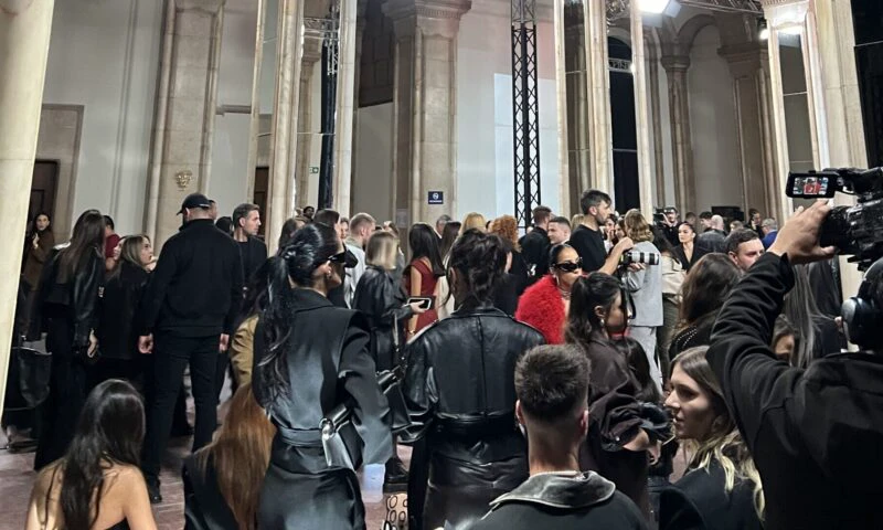 Cele mai spectaculoase apariții de la Bucharest Fashion Week. Vedetele care au ieșit în evidență