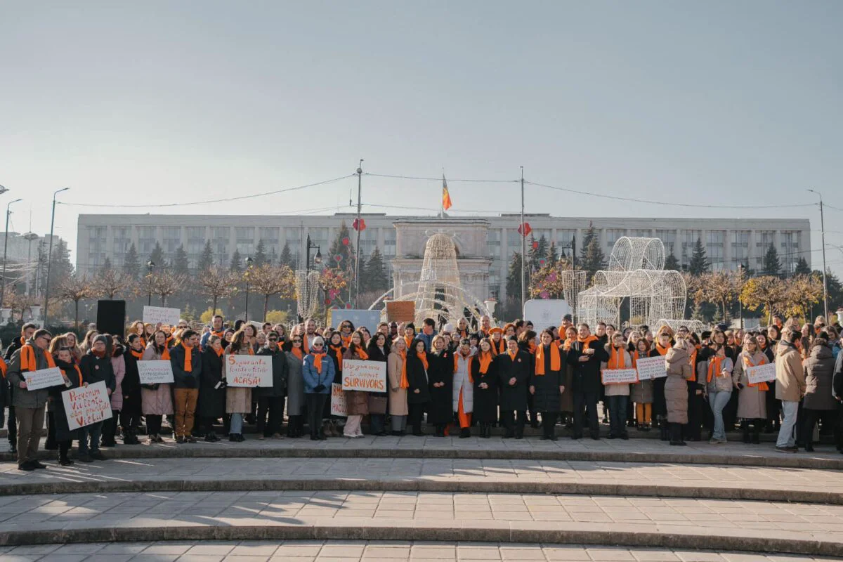 Lansarea campaniei „16 zile de activism împotriva violenței în bază de gen”. Maia Sandu: Violența în familie nu e o chestiune privată