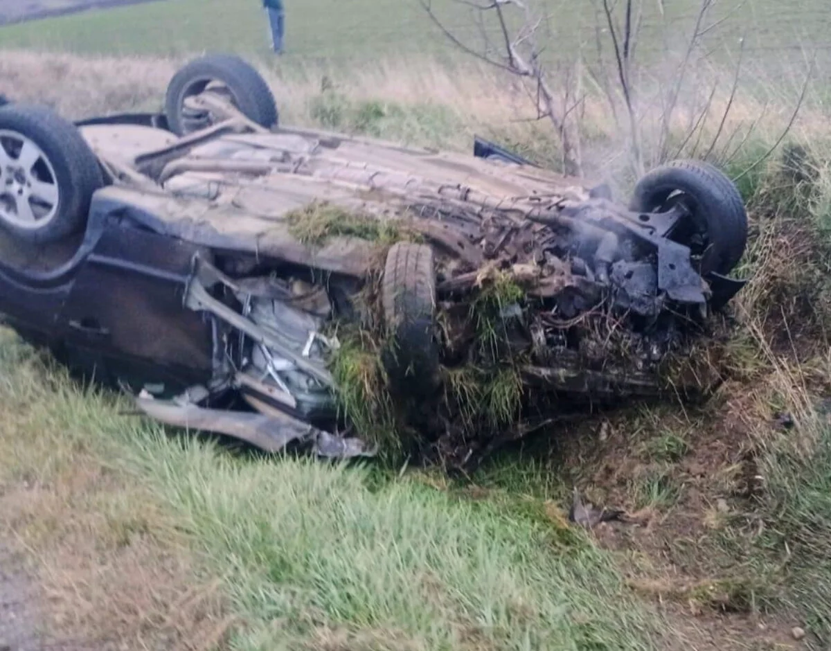 Tragedia din Suceava, detalii tulburătoare. Tatăl ar fi provocat accidentul din răzbunare