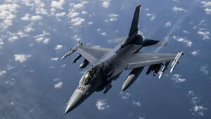 Atacuri rusești lângă granița României. Două aeronave F-16 monitorizează situația aeriană
