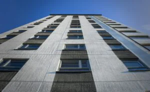 Piața imobiliară, în scădere. Primele semne de criză de la INS