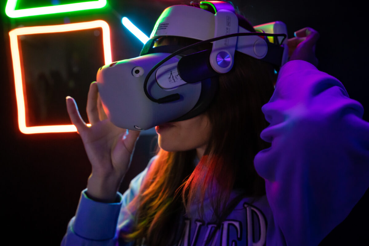 Povestea afacerii Virtuality Club. Când un vis de familie devine o experiență VR de succes