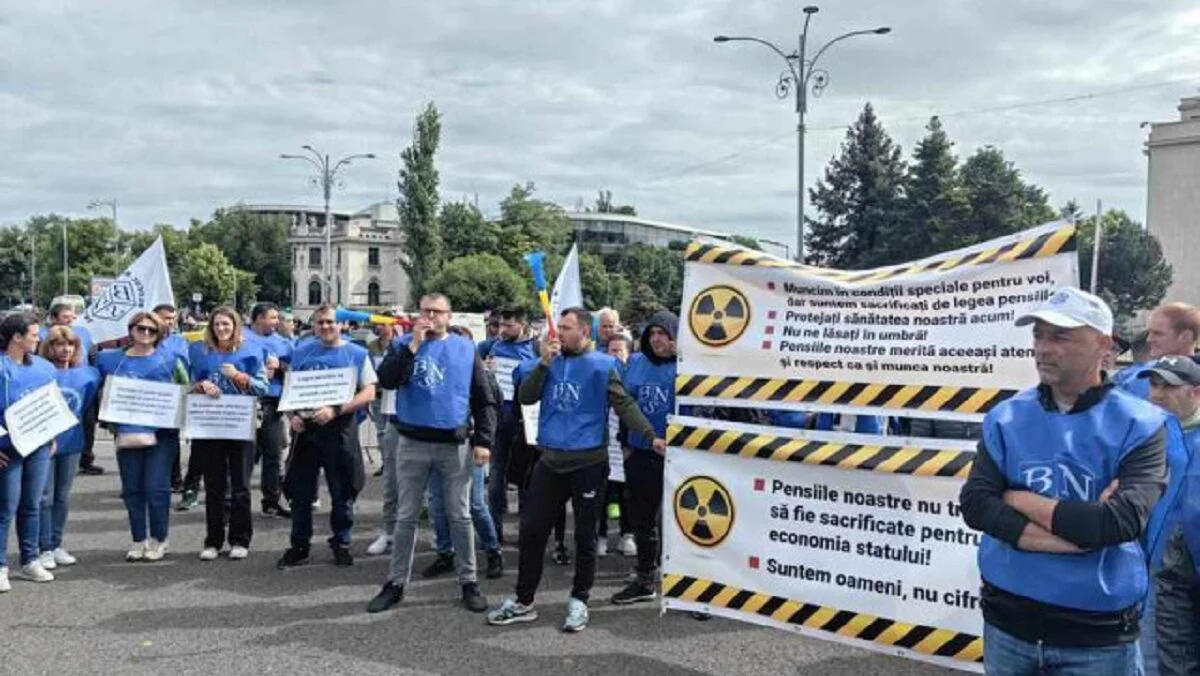 Protest la Ministerul Muncii. Nedreptățile din noua Lege a pensiilor i-au scos în stradă