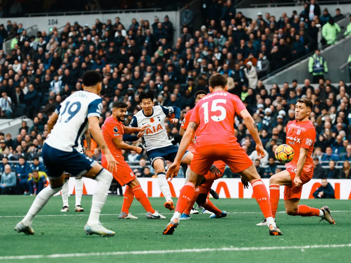 Surpriză de proporții în Premier League. Ipswich Town învinge Tottenham cu 2-1