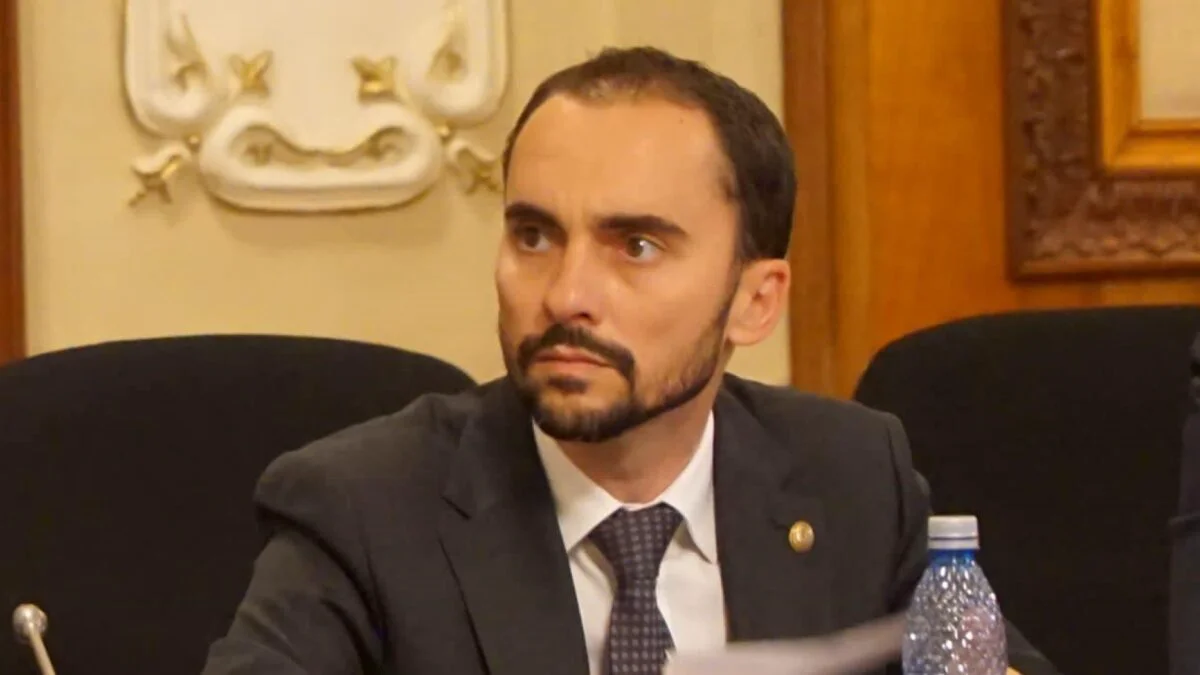 Decizie finală la ÎCCJ. Deputatul PNL Cosmin Şandru achitat pentru corupție