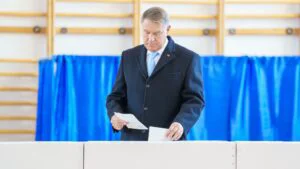 A votat Iohannis: Ați văzut, s-a prăbuşit cursul leu - euro
