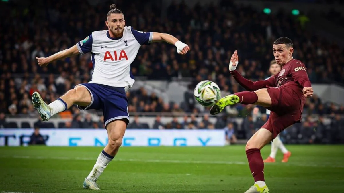 Gestul special al lui Drăgușin la finalul meciului Tottenham - Aston Villa. Românul a fost integralist