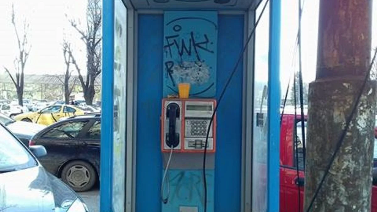 Cabină telefonică, sursa banatulazi