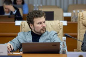 Istoria Românilor, din nou subiect de dispută: Ministerul Educației cere retragerea unui aviz despre discriminare