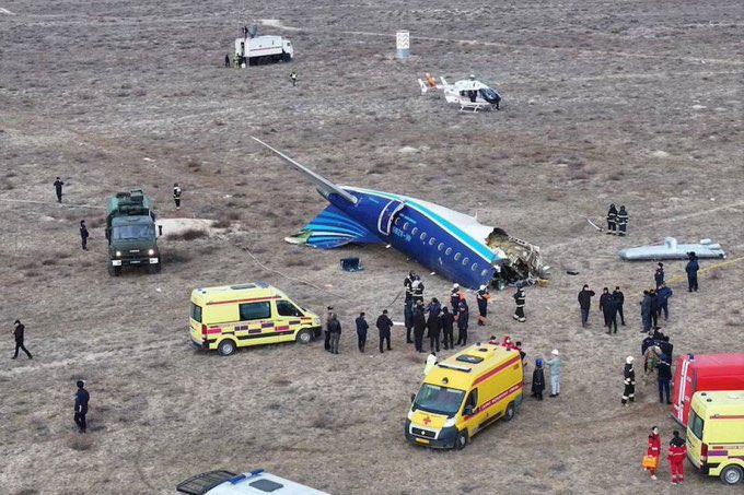 Avionul Azerbaidjan Airlines, doborât de ruși. Surse din anchetă confirmă