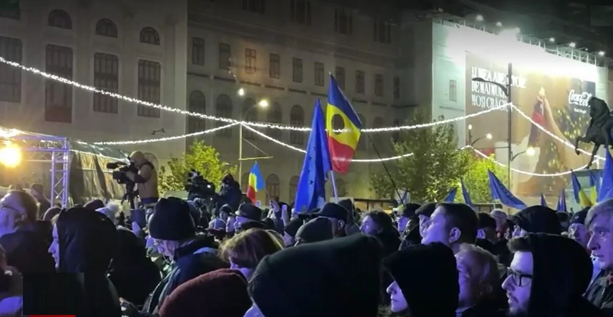 Miting pro-UE și pro-NATO. Aglomerație de vedete în Piața Universității. Update