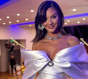 Ramona Olaru, imagini incendiare. A participat la celebrul show Magic Mike