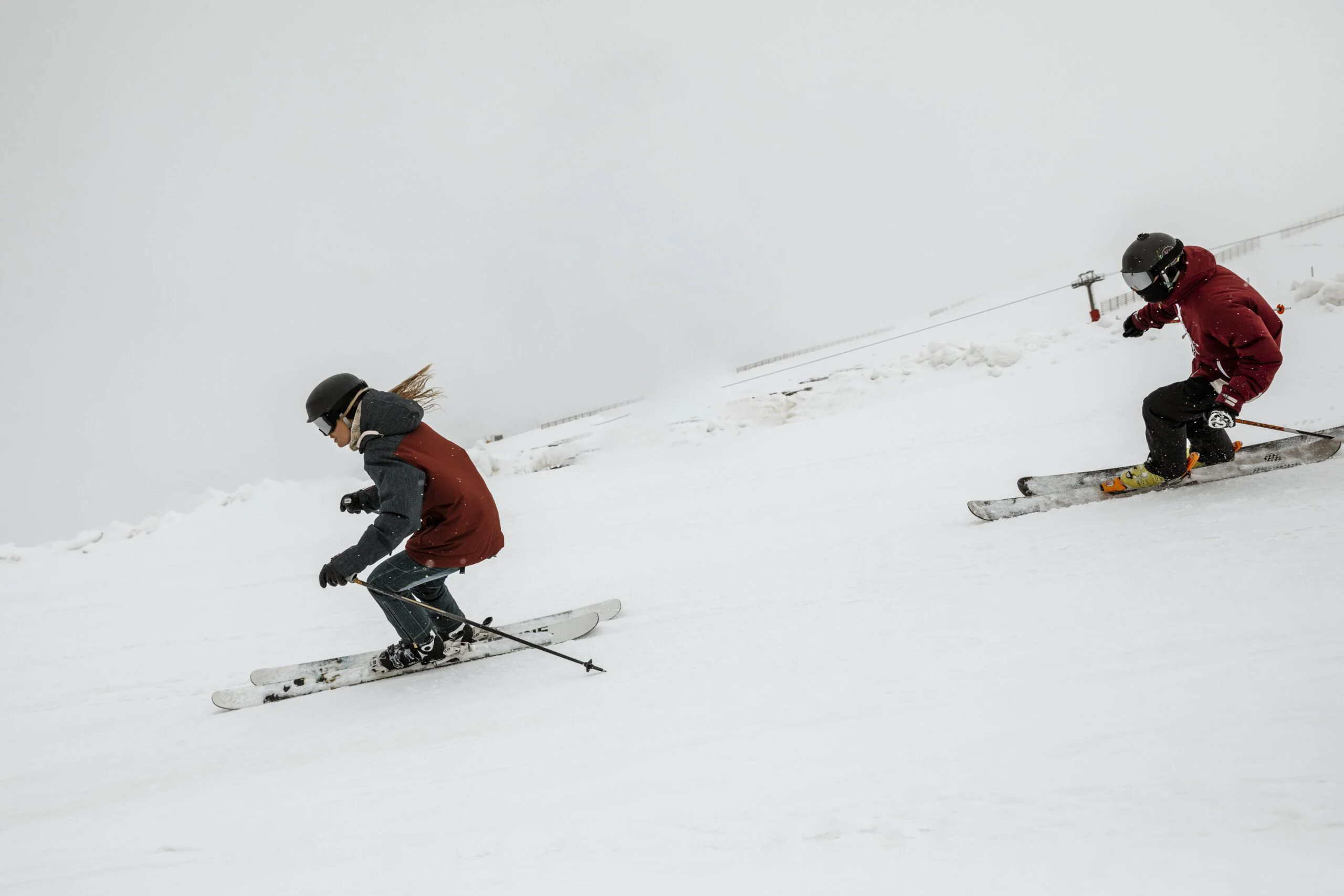 Sporturi de iarnă care te ajută să rămâi activ