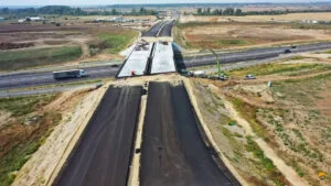 Coșmarul șoferilor ia sfârșit. Se deschide cel mai așteptat tronson de autostradă