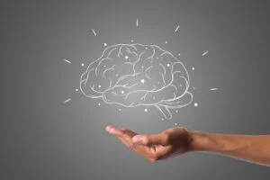 Speranța de viață crește, dar și riscul afecțiunilor cognitive. Cum ne protejăm creierul
