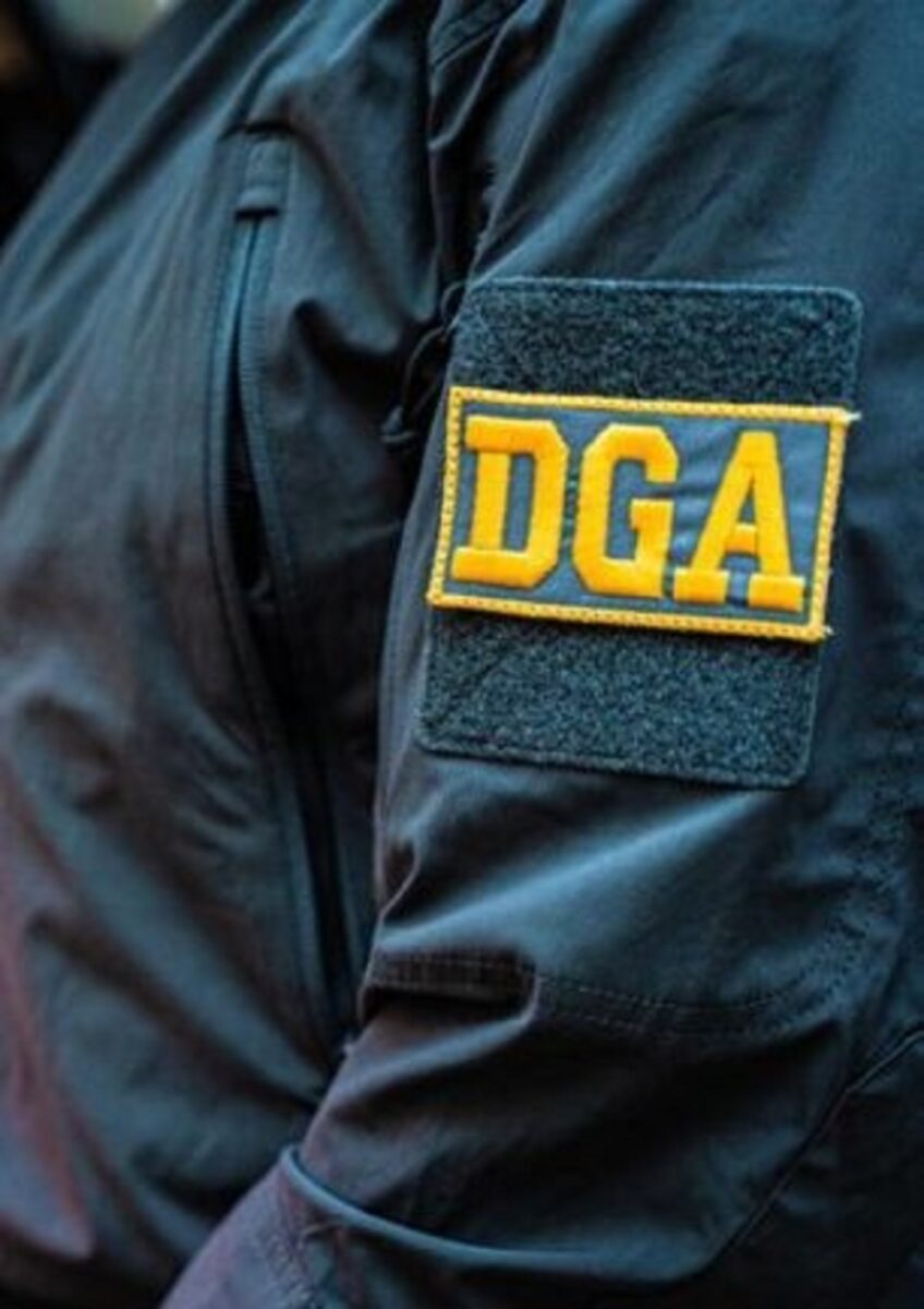 DGA ar putea folosi agenți sub acoperire în dosarele DNA. Legea, adoptată tacit de Senat