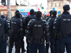 Șase jandarmi sancționați după protestele Bucharest Pride 2025, în urma unei anchete interne