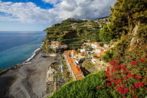 Portugalia, în stare de alertă națională. Avertisment pentru românii plecați în vacanță