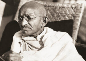 Mahatma Gandhi, omul care a demonstrat că non-violența învinge opresiunea