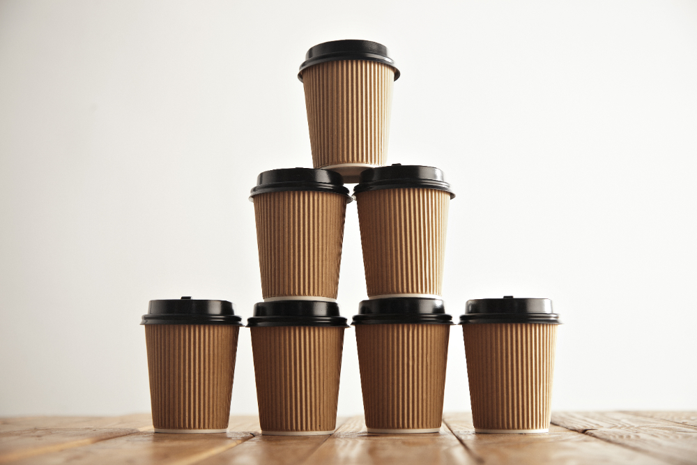 Paharele de cafea din carton: Soluția ideală pentru cafea to go