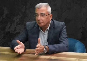 Petrișor Peiu, liderul senatorilor AUR, acuză coaliția că exclude Opoziția din audieri