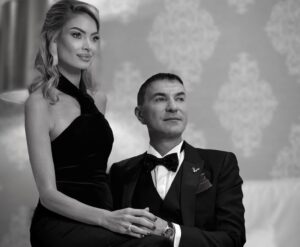Cristi Borcea împlinește 55 de ani, dar nu-i arată. Mesaj special de la Valentina Pelinel